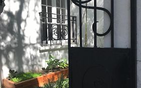 El Jacarandá, relax, en Chascomús